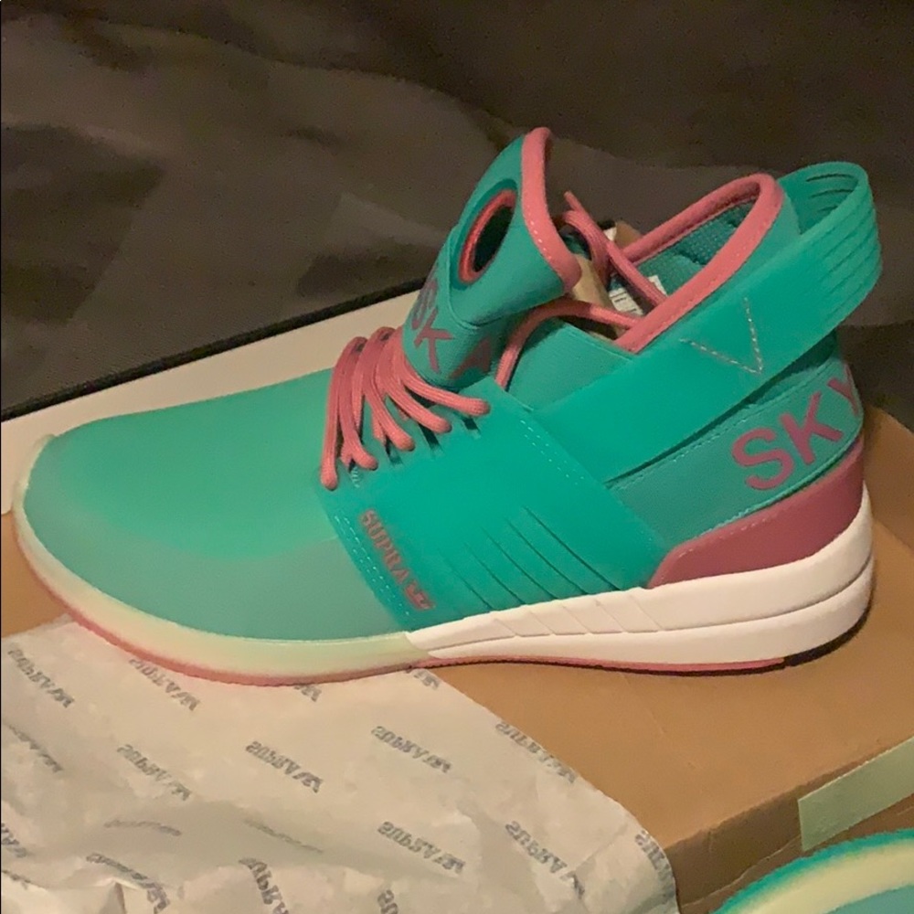 Brand new Supra's tennis shoes